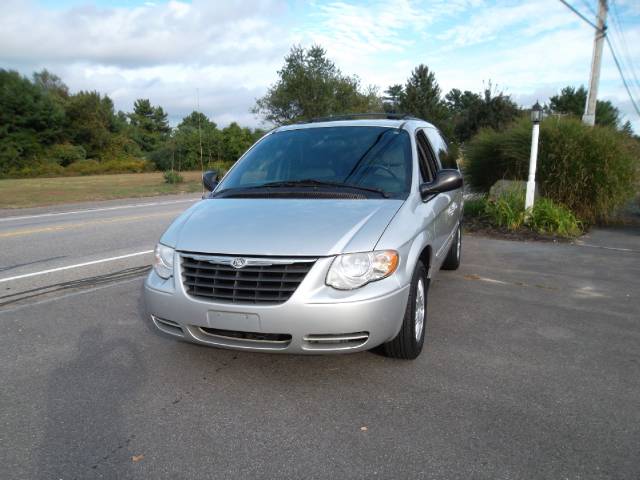 2005 Chrysler Town and Country for sale