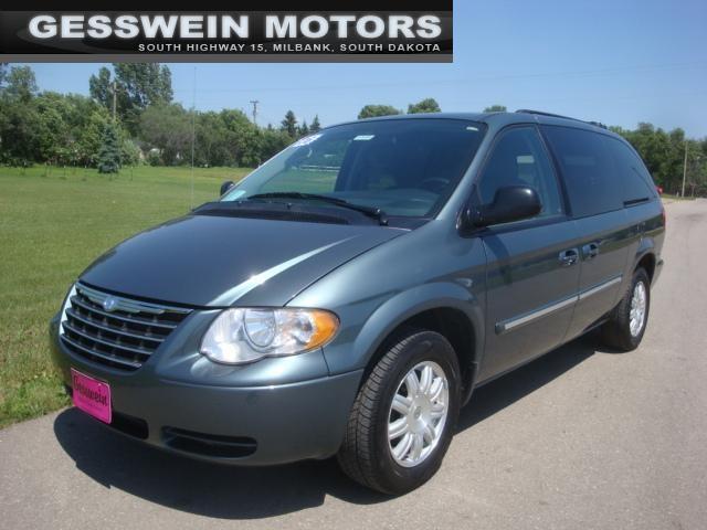 2006 Chrysler Town & Country for sale