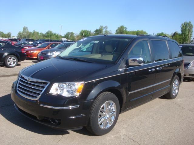 2008 Chrysler Town & Country for sale