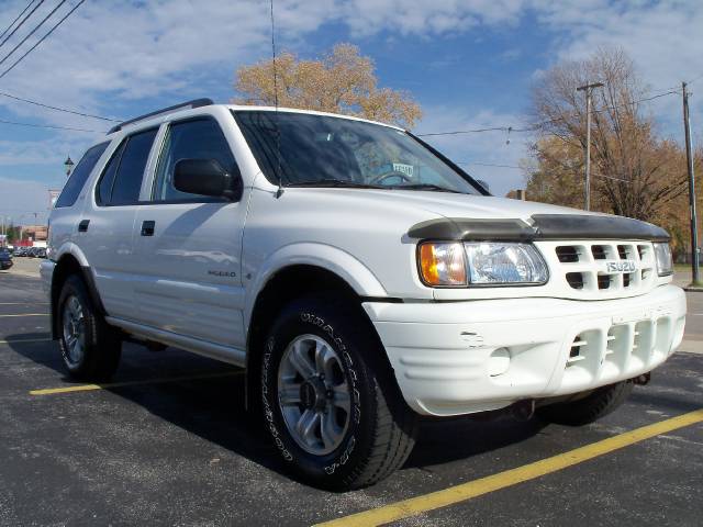 2000 Isuzu Rodeo for sale