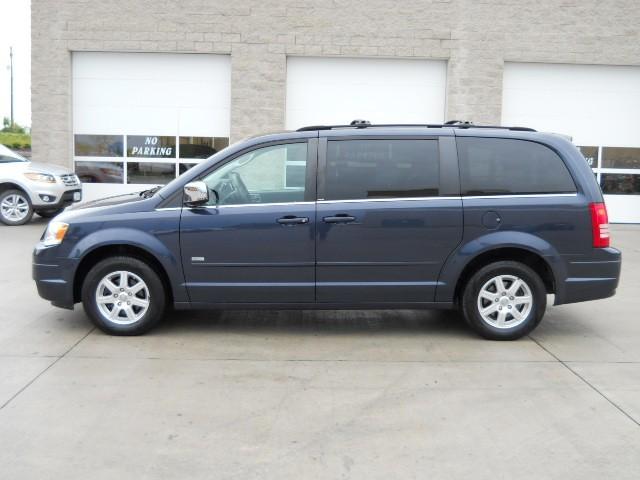 2008 Chrysler Town & Country for sale