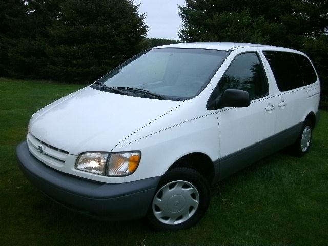2000 Toyota Sienna for sale