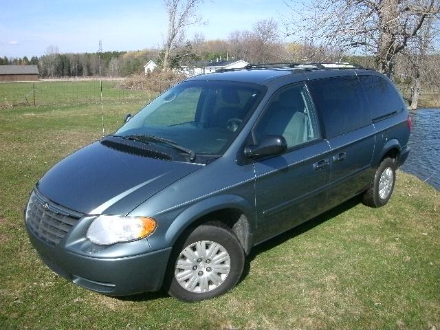 2005 Chrysler Town and Country for sale