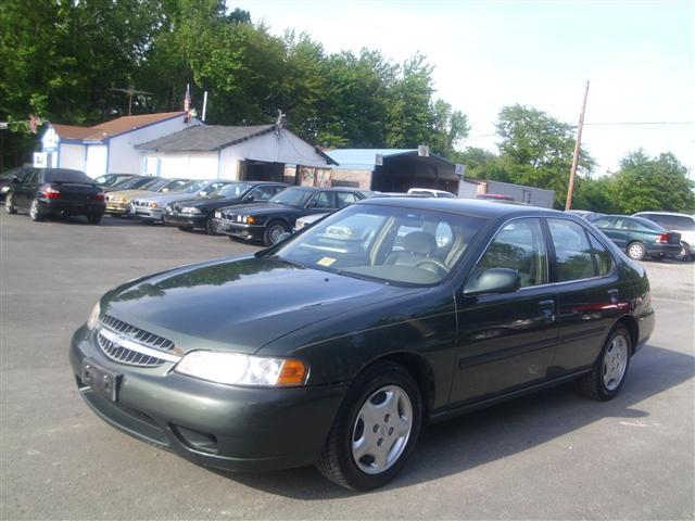 2000 Nissan Altima for sale