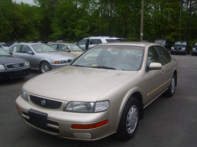 1995 Nissan Maxima for sale