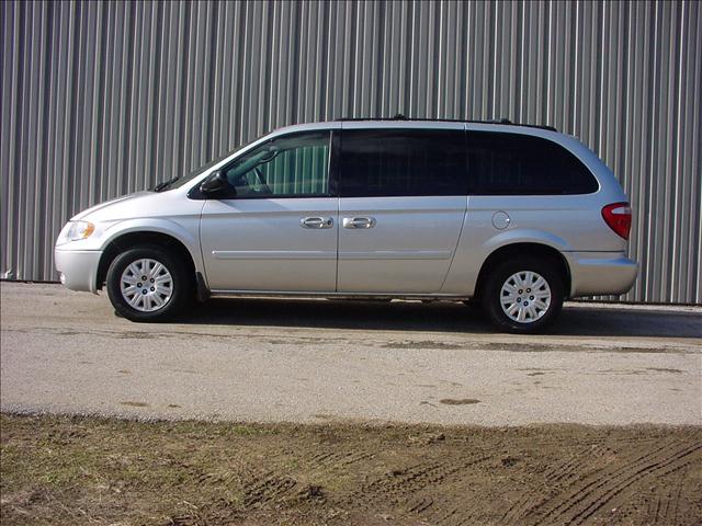 2005 Chrysler Town and Country for sale