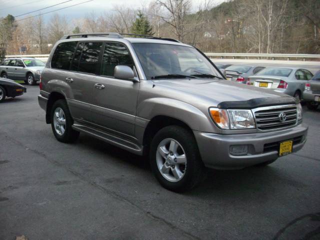 2004 Toyota Land Cruiser for sale