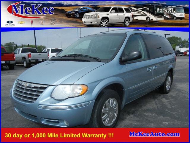 2006 Chrysler Town & Country for sale