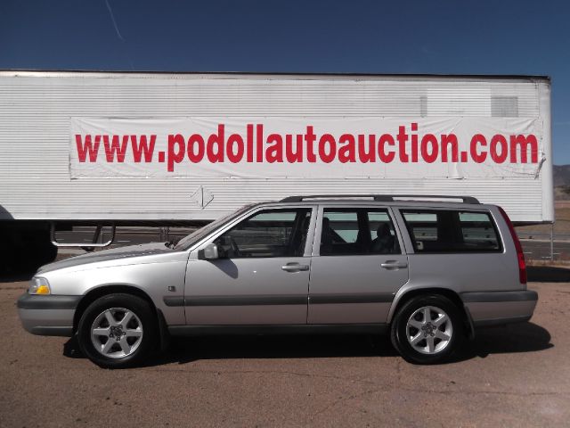 1999 Volvo V70 for sale
