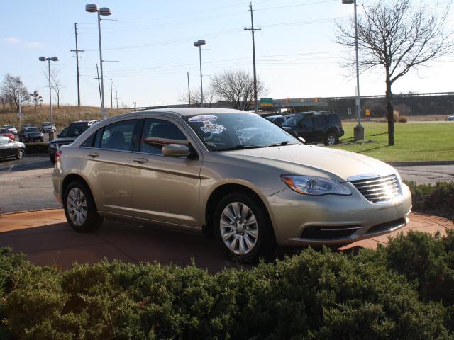 2011 Chrysler 200