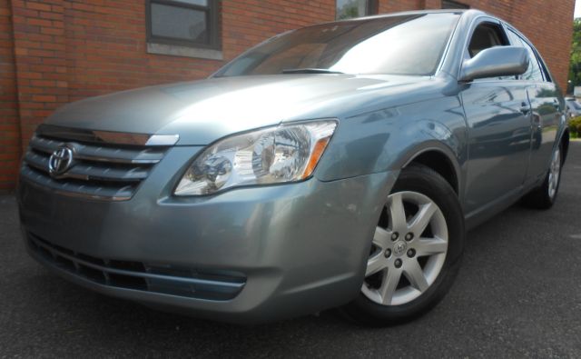 2005 Toyota Avalon for sale