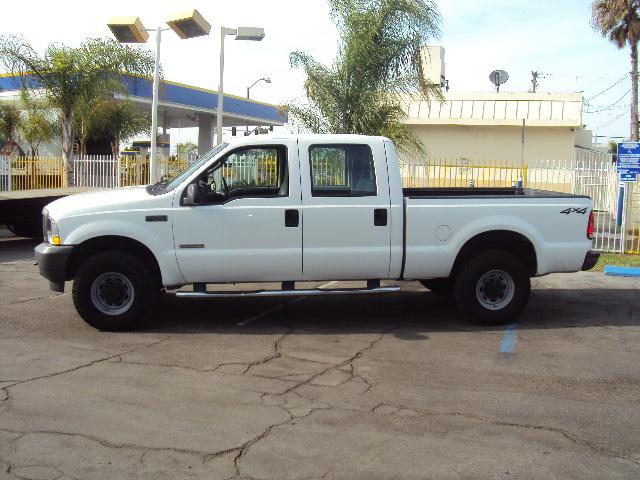 http://cimages4.carsforsale.com/385692/BC708BCB-71DF-4DB1-A182-C516387B008F_4.jpg?dt=092120121815