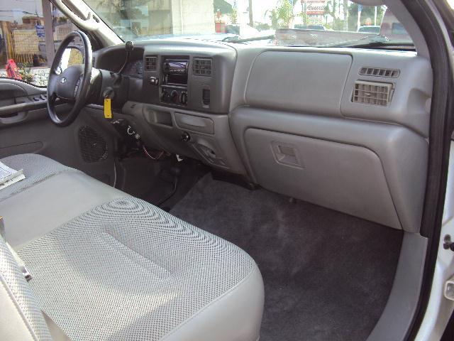 http://cimages4.carsforsale.com/385692/BC708BCB-71DF-4DB1-A182-C516387B008F_9.jpg?dt=092120121815