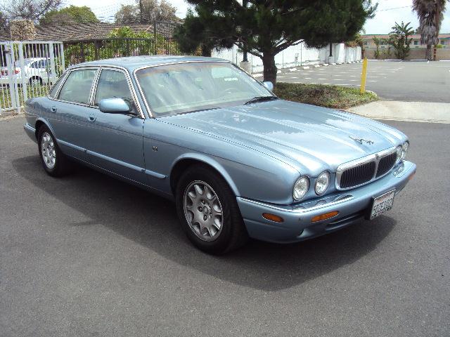2003 JAGUAR XJ8 BASE, blue, 4 ...