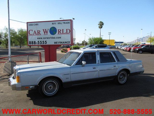 1989 Lincoln Town Car for sale