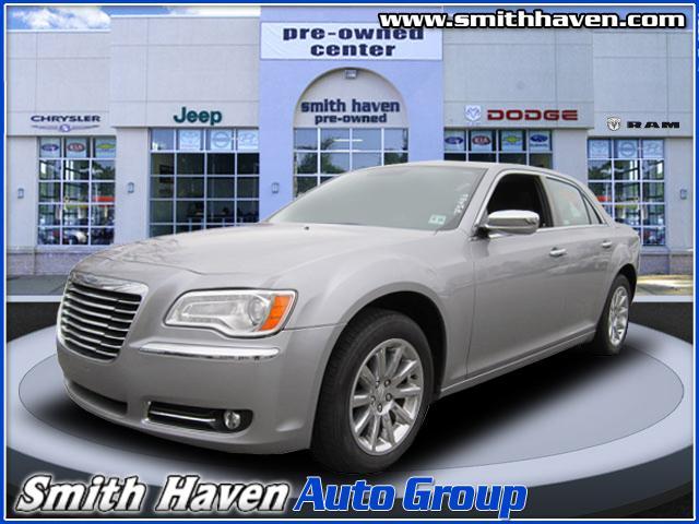2011 Chrysler 300 for sale