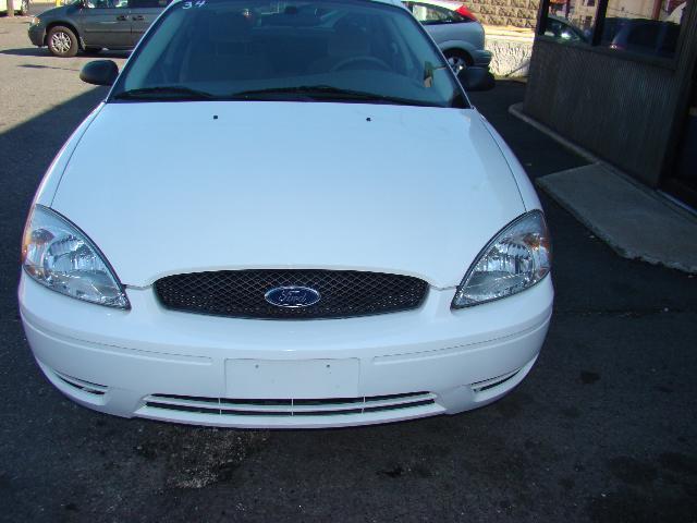 2005 Ford Taurus for sale