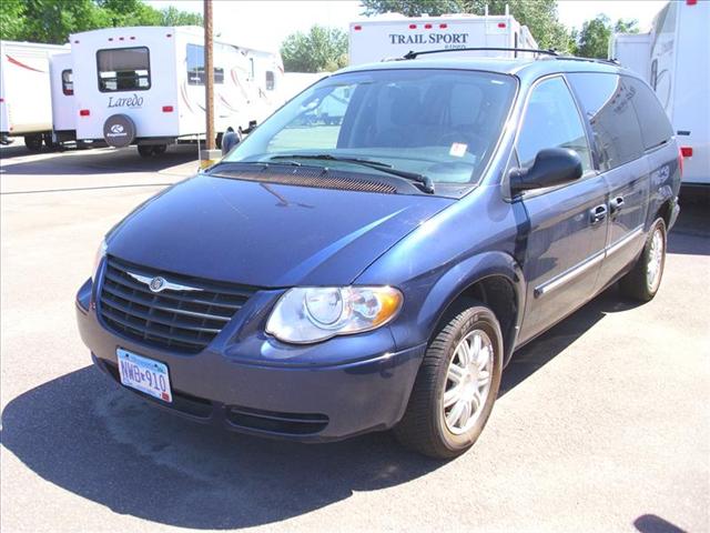 2005 Chrysler Town & Country for sale