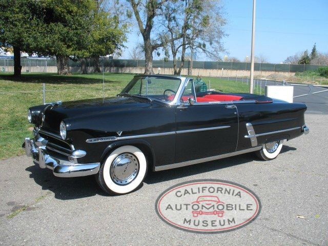 1953 Ford Sunliner