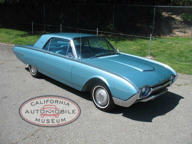 1962 Ford Thunderbird