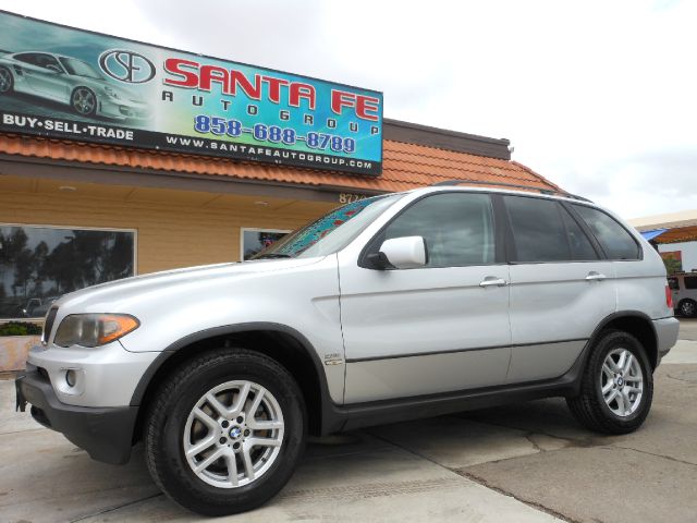 2004 BMW X5 30I black there are no electrical problems with this vehicle  there is not a door di