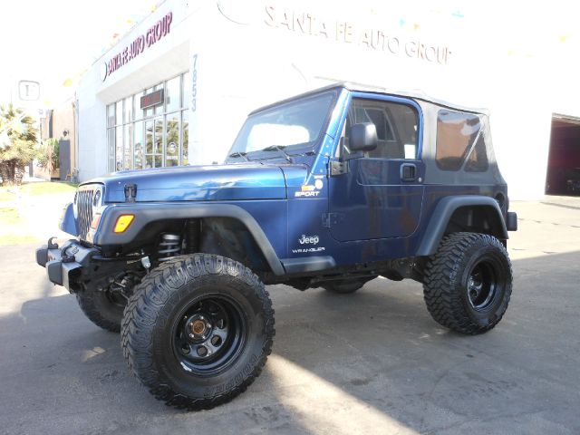2005 JEEP WRANGLER SPORT blue you wont find any electrical problems with this vehicle  no defects