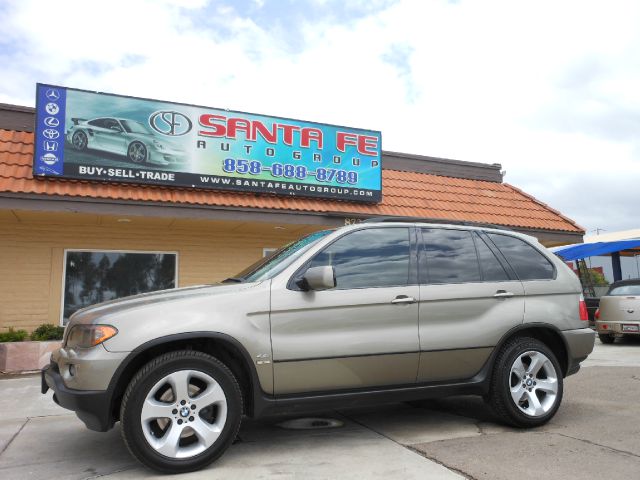 2004 BMW X5 44I gray all power equipment is functioning properly    there are no defects present