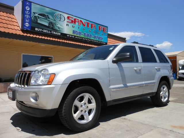 2006 JEEP GRAND CHEROKEE LIMITED 2WD silver all electrical and optional equipment on this vehicle 
