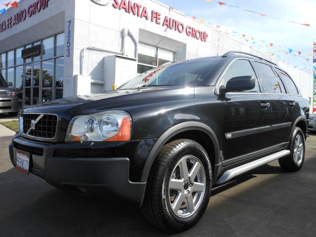 2004 VOLVO XC90 T6 AWD black there are no electrical concerns associated with this vehicle  there