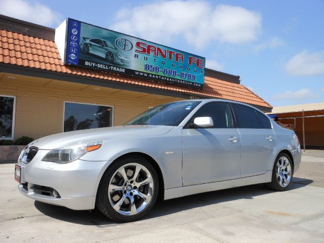 2004 BMW 5 SERIES 545I silver there is not a door ding on this vehicle  there are no problems wit