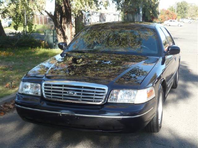 2001 Ford Crown Victoria for sale