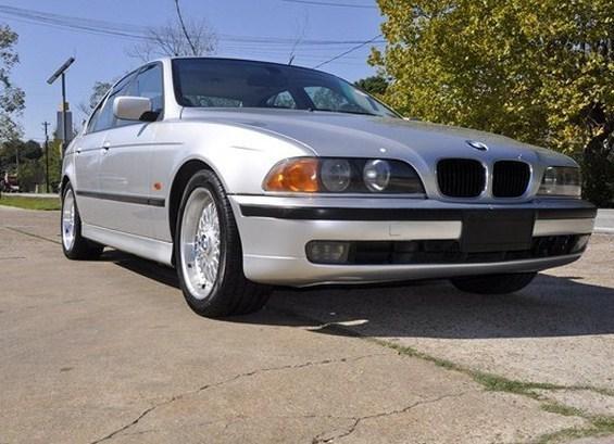 2000 BMW 528i for sale
