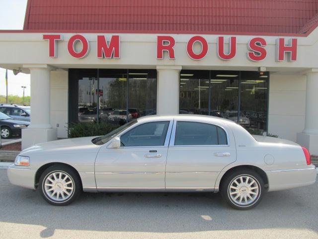 2007 Lincoln Town Car for sale