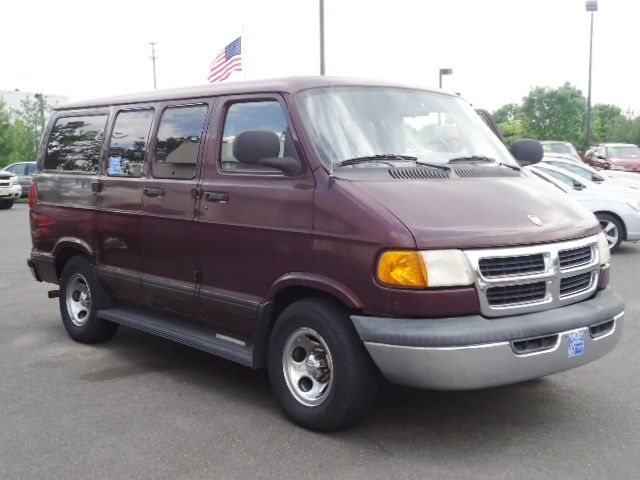 1999 Dodge Ram Wagon