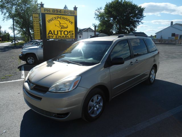 2004 Toyota Sienna