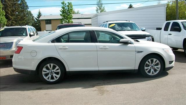 2010 Ford Taurus for sale