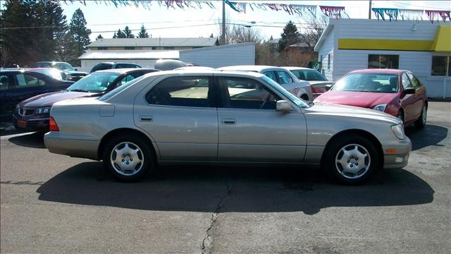 2000 Lexus LS 400 for sale