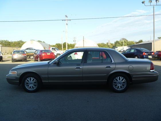 2003 Ford Crown Victoria for sale