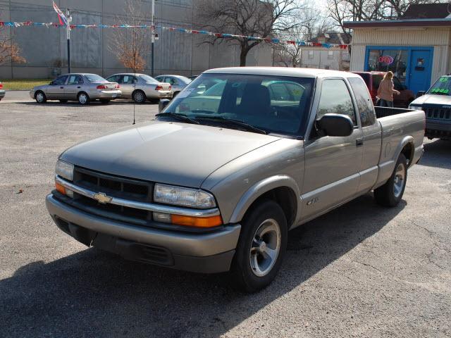2000 Chevrolet S10 for sale