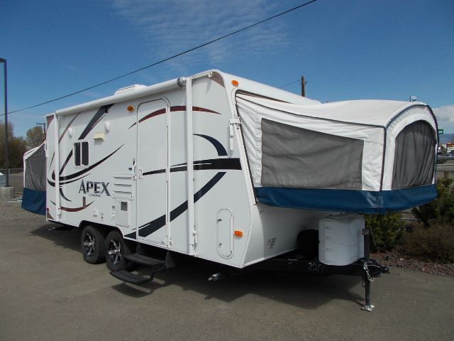 2011 APEX 17REX