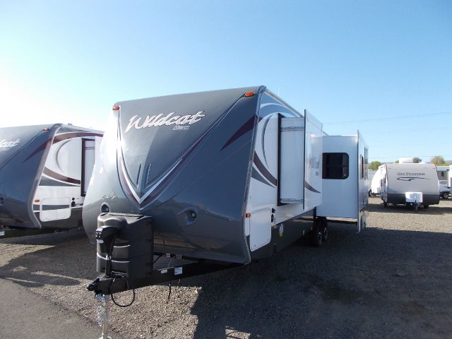 2014 FOREST RIVER WILDCAT 28RKX