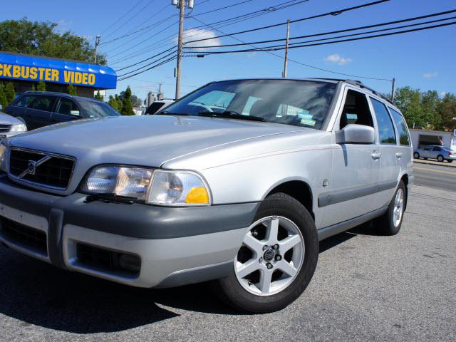 1999 Volvo V70 for sale