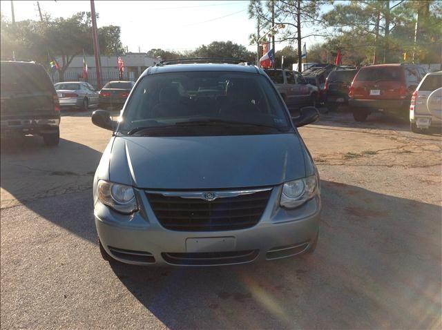 2006 Chrysler Town & Country