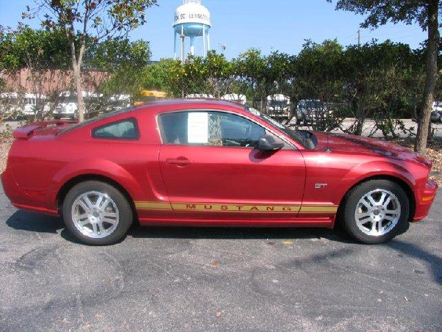 2005 Ford Mustang for sale