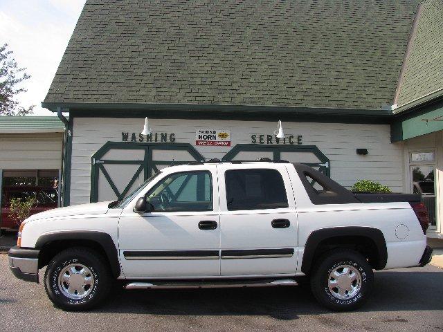 2004 Chevrolet Avalanche for sale