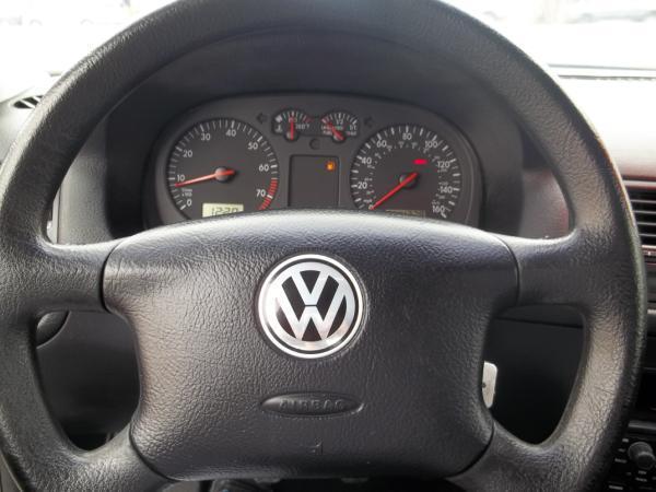 http://cimages4.carsforsale.com/391420/3VWSK69M41M143427_8.jpg?dt=052520120438