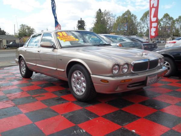 1998 JAGUAR XJ8, this is a ...