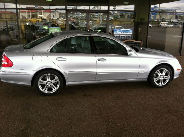 2006 Mercedes-Benz E-Class