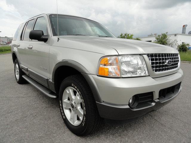 2004 Ford Explorer