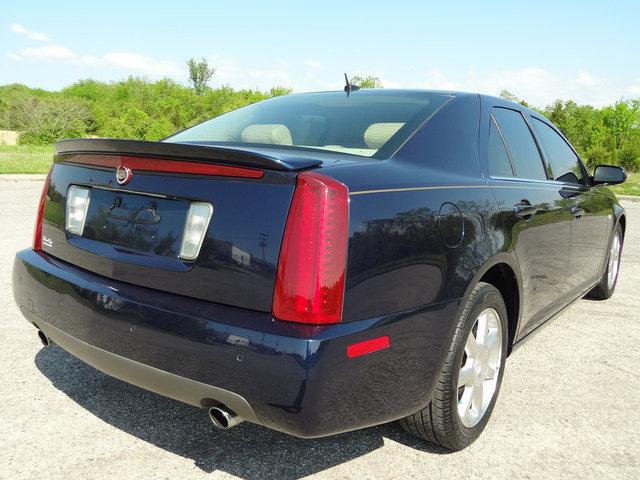 2005 Cadillac STS